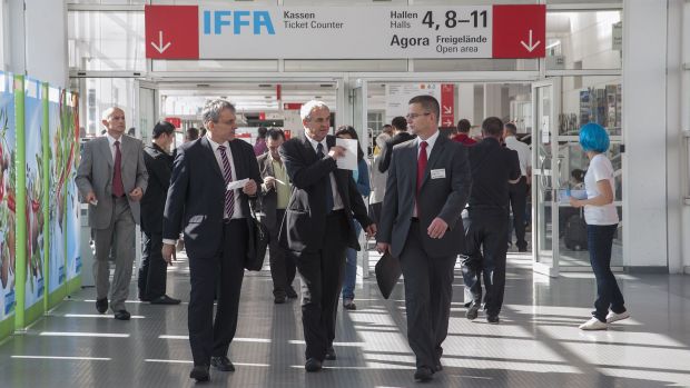 In the fully booked-up exhibition halls, exhibitors will show new products, technologies and solutions for the meat industry. In the fully booked-up exhibition halls, exhibitors will show new products, technologies and solutions for the meat industry.