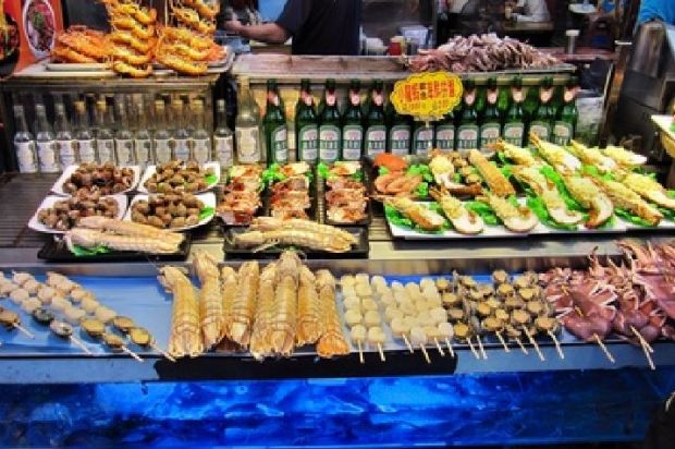 Chinese Lunar New Year raises the demand for protein on Chinese dining tables. Chinese Lunar New Year raises the demand for protein on Chinese dining tables.
