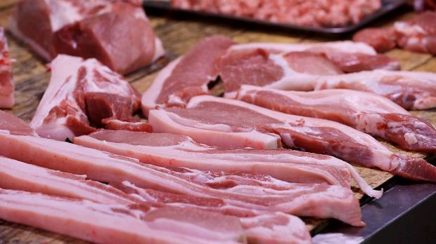 Although data is still scarce, AHDB knows that UK pig processors are continuing to operate, although not without some challenges. Although data is still scarce, AHDB knows that UK pig processors are continuing to operate, although not without some challenges.